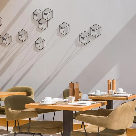 Dominique Colonna 酒店