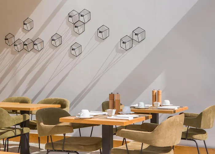 Dominique Colonna Hotel