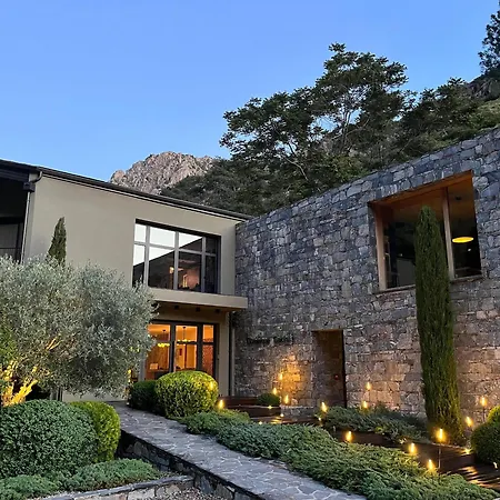 Dominique Colonna Hotel 4*