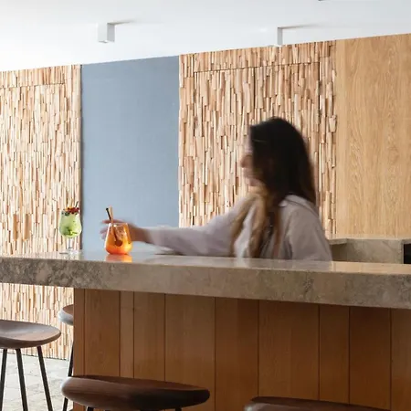 Dominique Colonna Hotel 4*